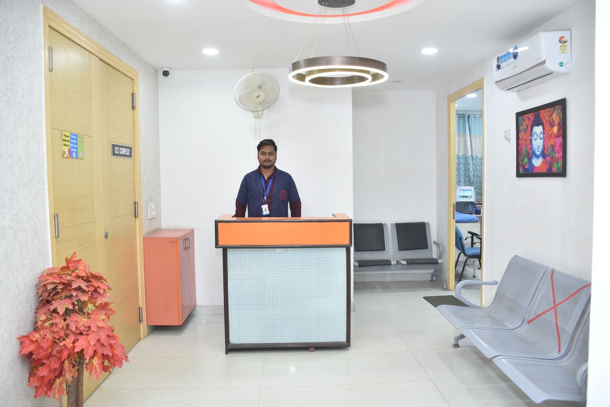 Dr. Anand Gupta - Consultation Chamber